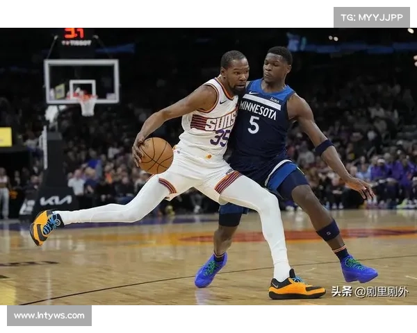 NBA球星杜兰特的合约到2026年到期,为何他并不急于与太阳续约 NBA球星杜兰特的合约到2026年到期,为何他并不急于与太阳续约
